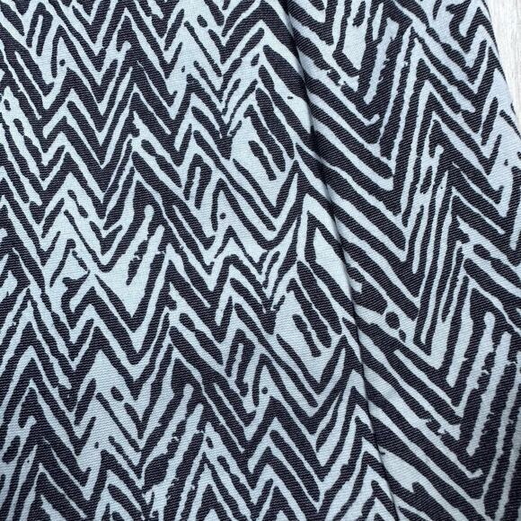 Cabi Grey Zig Zag Zebra Chevron Ponte Knit Stretch Long Jacket XS Style #3034 - Picture 8 of 16